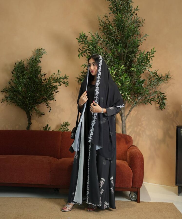 Seashell black outlet