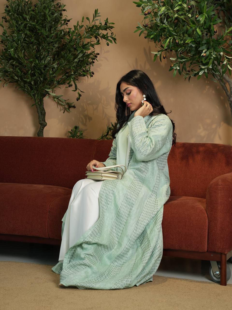 linely green outlet - Image 3