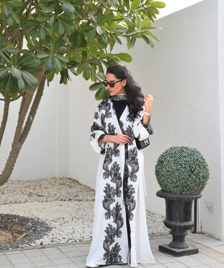 Alternative view of W&B lace